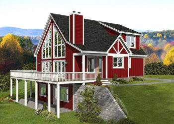 Spacious Two-Story Tiny House: Ideal for Modern Living