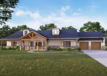 Charming Country Craftsman Home with 4 Beds & Expansive Outdoor Living – Comfortable, Efficient & Full of Character