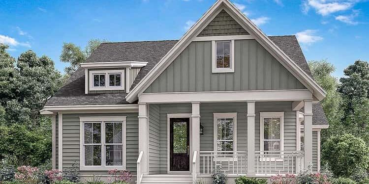 Narrow 4-Bed Country Cottage with Carport in Back – ~2,203 Sq Ft