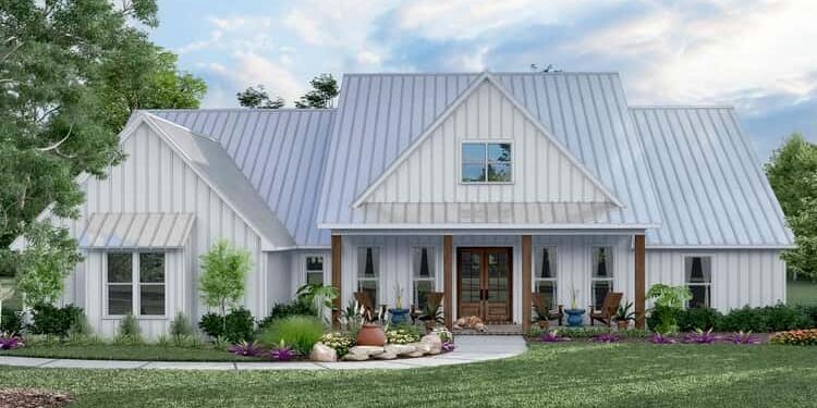 4-Bed Modern Farmhouse with Outdoor Kitchen & Fireplace – ~2,845 Sq Ft of Comfortable, Thoughtful Design