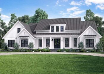 Open-Concept Farmhouse with Bonus Over Garage – Spacious, Adaptable & Family-Ready (~2,700+ Sq Ft)