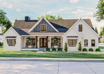 Modern Farmhouse with Fantastic Master Suite – Spacious, Light-Filled & Functional (~2,461 Sq Ft)