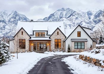 4-Bed Modern Farmhouse Under ~2,900 Sq Ft with Bonus Room Above – Spacious, Light-Filled & Versatile (~2,877 Sq Ft)