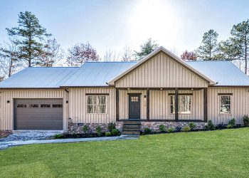 Modern Farmhouse Plan – ~1,500 Sq Ft of Warm Open Living with 3 Bedrooms and 2 Full Bathrooms