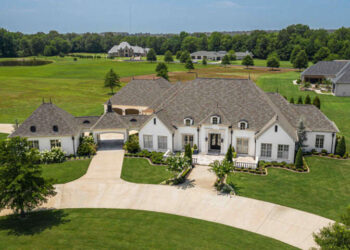 European Luxury House Plan – 5,739 Sq Ft, 5 Bedrooms, 6 Bathrooms