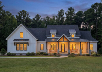 Modern Farmhouse Plan – 2,376 Sq Ft, 3–4 Bedrooms, 3.5 Bathrooms