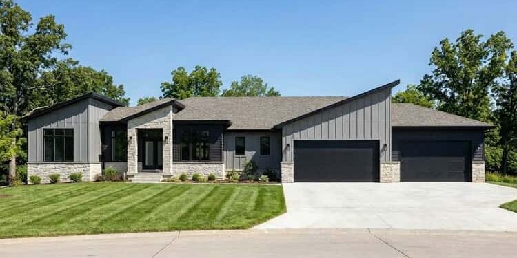 Contemporary Modern House Plan – 5,317 Sq Ft, 6 Bedrooms, 4 Bathrooms