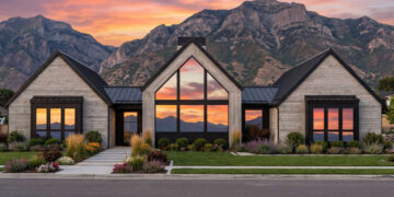 Modern Transitional Living – 2675 Sq Ft, 4 Bedrooms, 3 Bathrooms