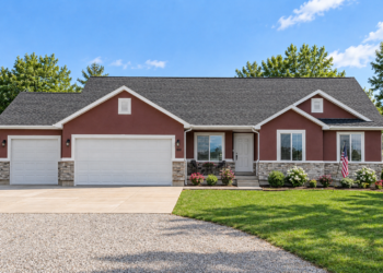 1,715 Sq. Ft. Craftsman Plan with 3–5 Bedrooms and 2 Bathrooms